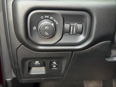 2023 RAM 1500 Laramie Crew Cab 4x4 5'7' Box