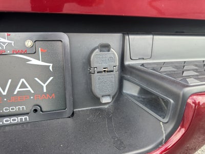 2023 RAM 1500 Laramie Crew Cab 4x4 5'7' Box