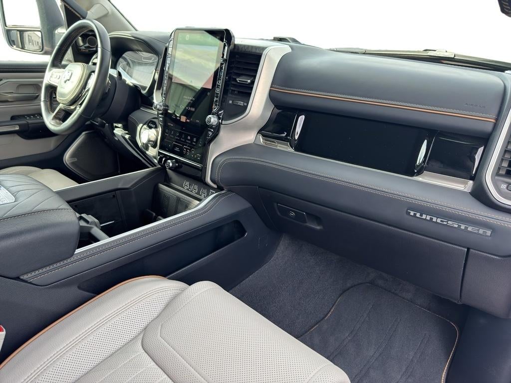 2025 RAM 1500 Tungsten Crew Cab 4x4 5'7' Box