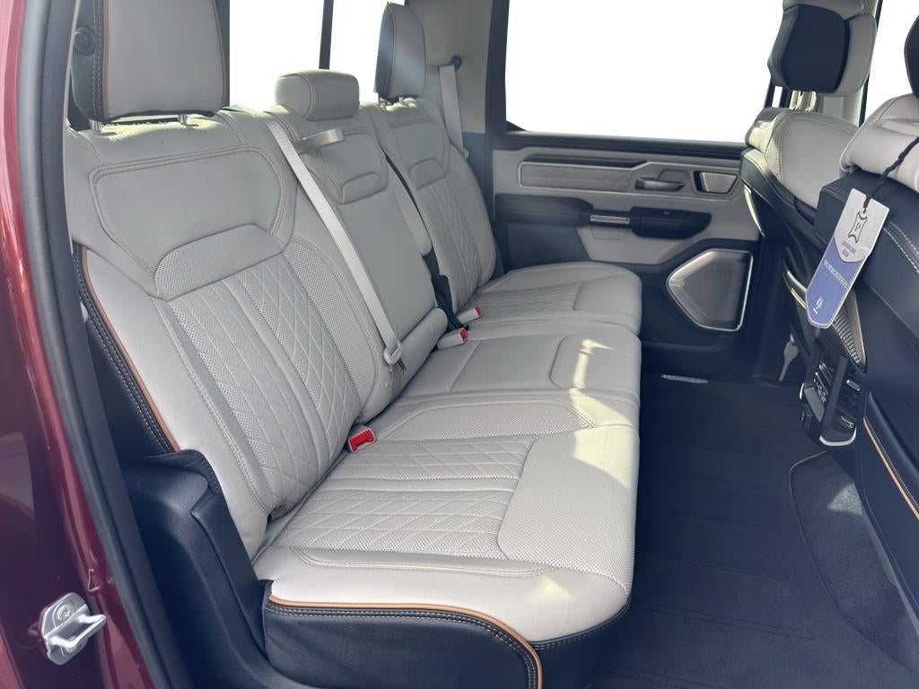 2025 RAM 1500 Tungsten Crew Cab 4x4 5'7' Box