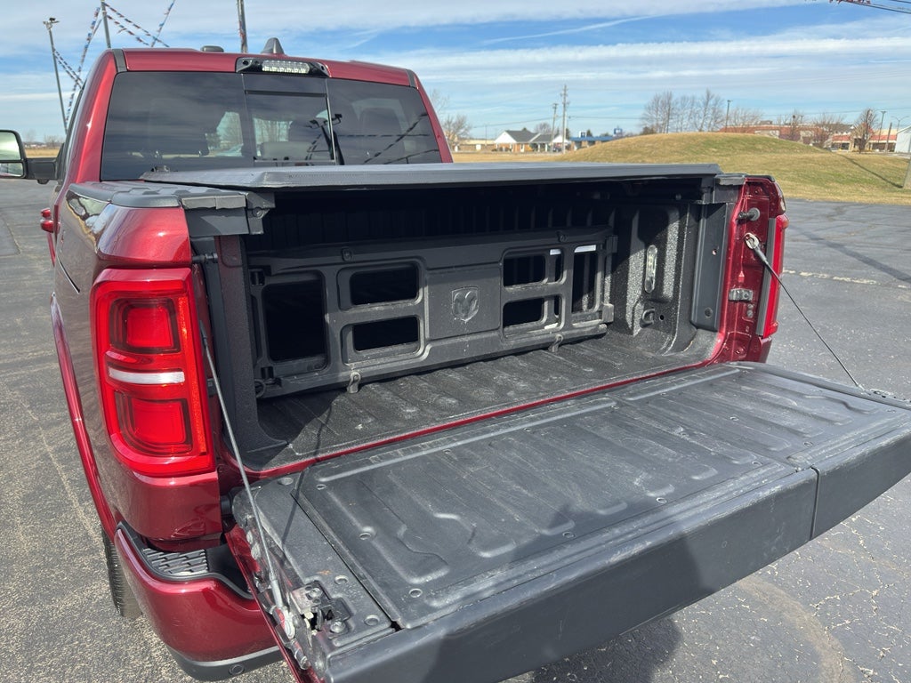 2025 RAM 1500 Tungsten Crew Cab 4x4 5'7' Box