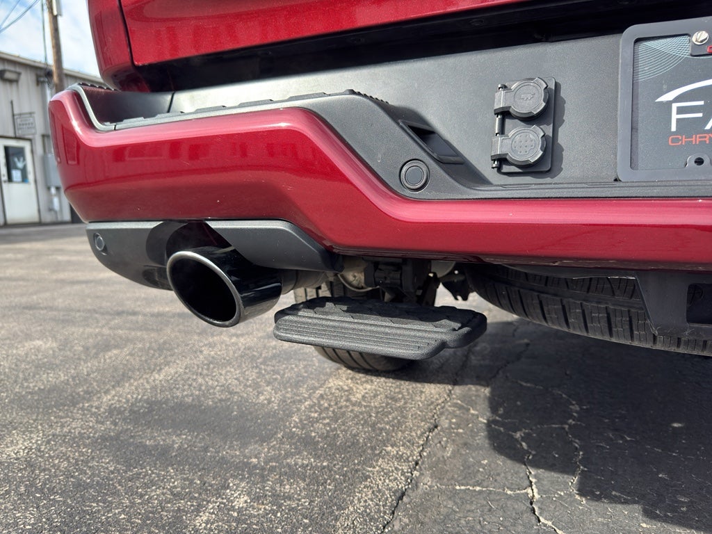 2025 RAM 1500 Tungsten Crew Cab 4x4 5'7' Box