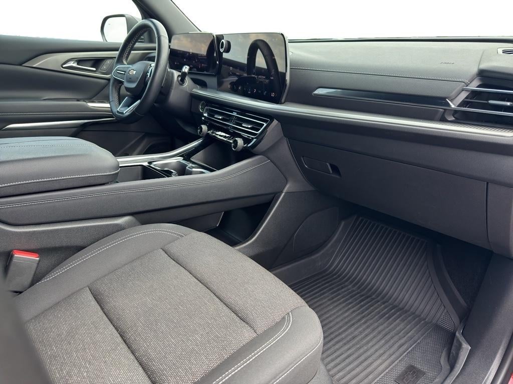 2025 Chevrolet Traverse FWD LT
