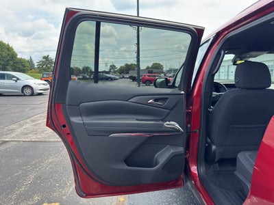 2025 Chevrolet Traverse FWD LT