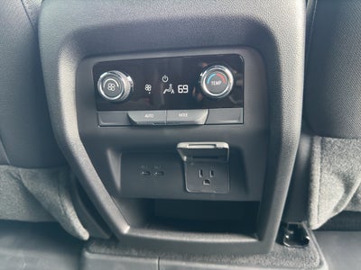 2025 Chevrolet Traverse FWD LT