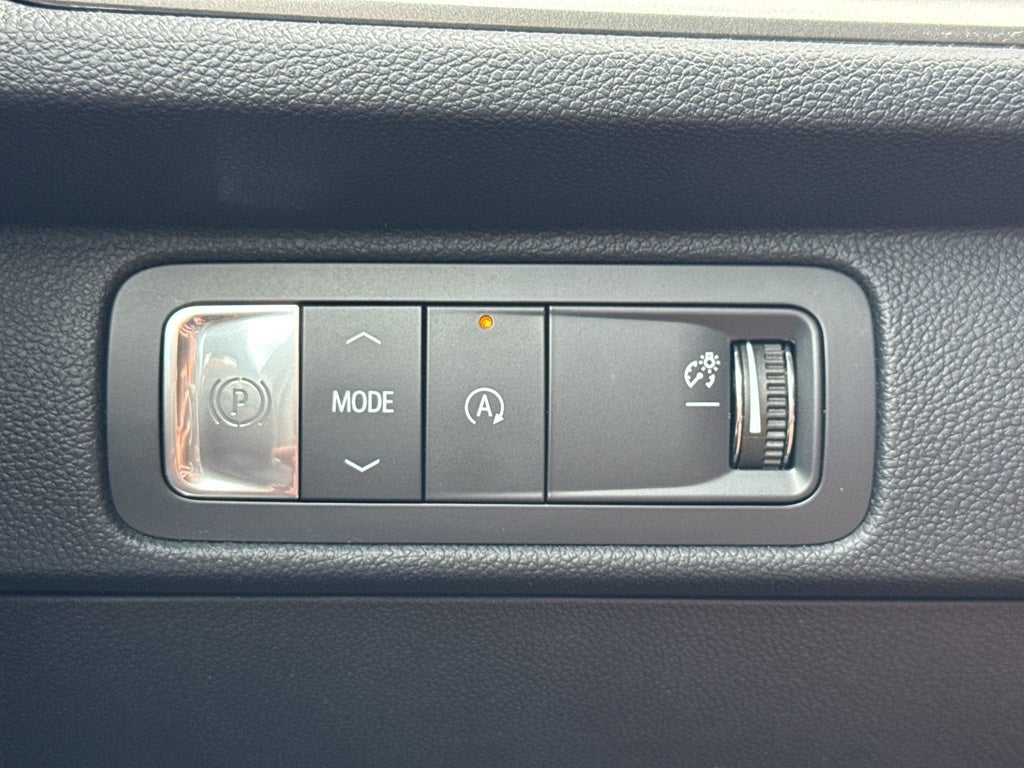 2025 Chevrolet Traverse FWD LT