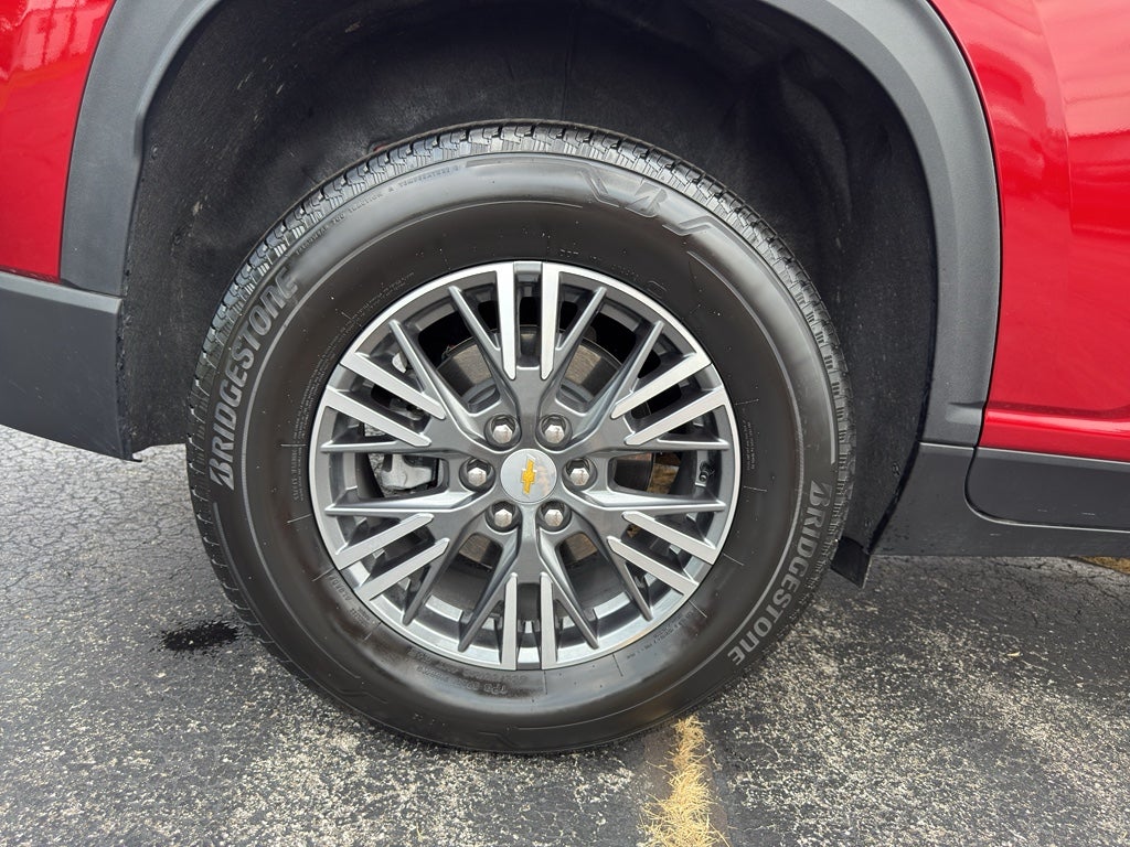 2025 Chevrolet Traverse FWD LT