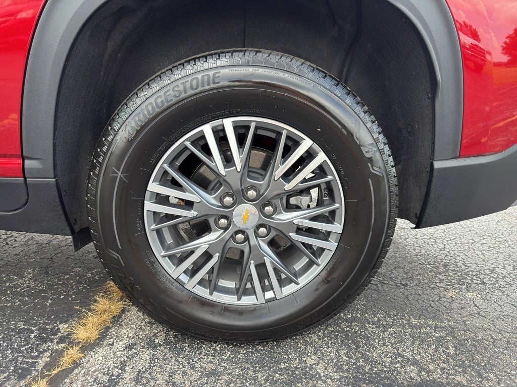2025 Chevrolet Traverse FWD LT