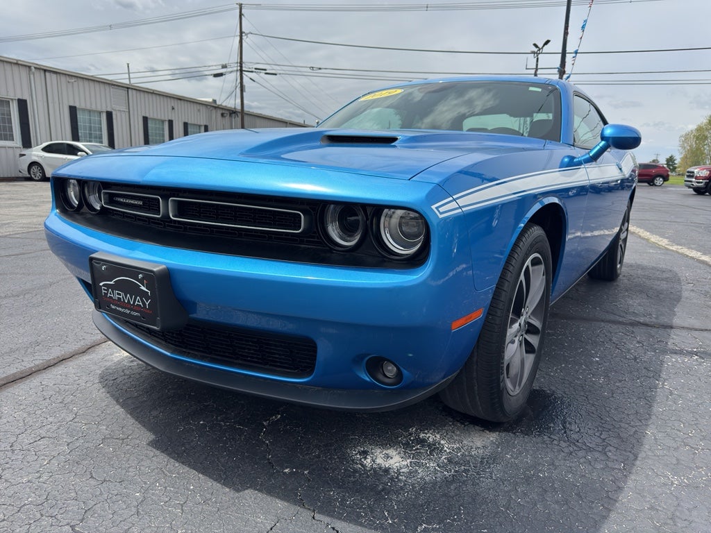 2019 Dodge Challenger SXT AWD