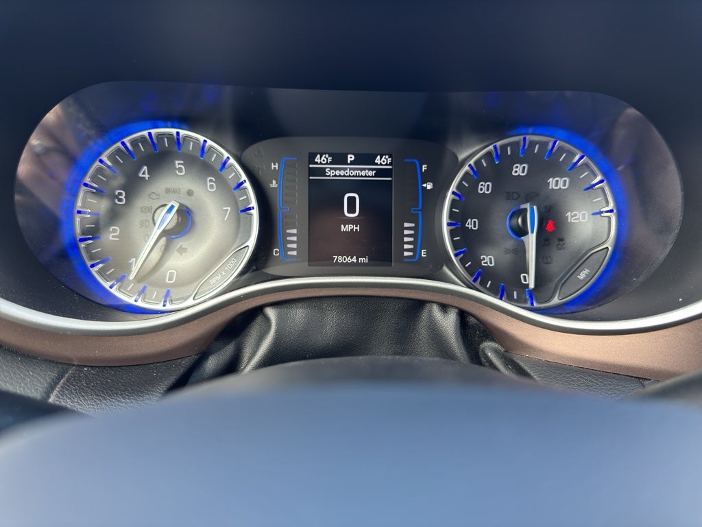 2022 Chrysler Voyager LX