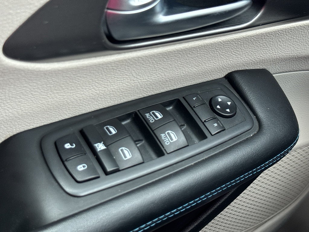 2021 Chrysler Pacifica Touring