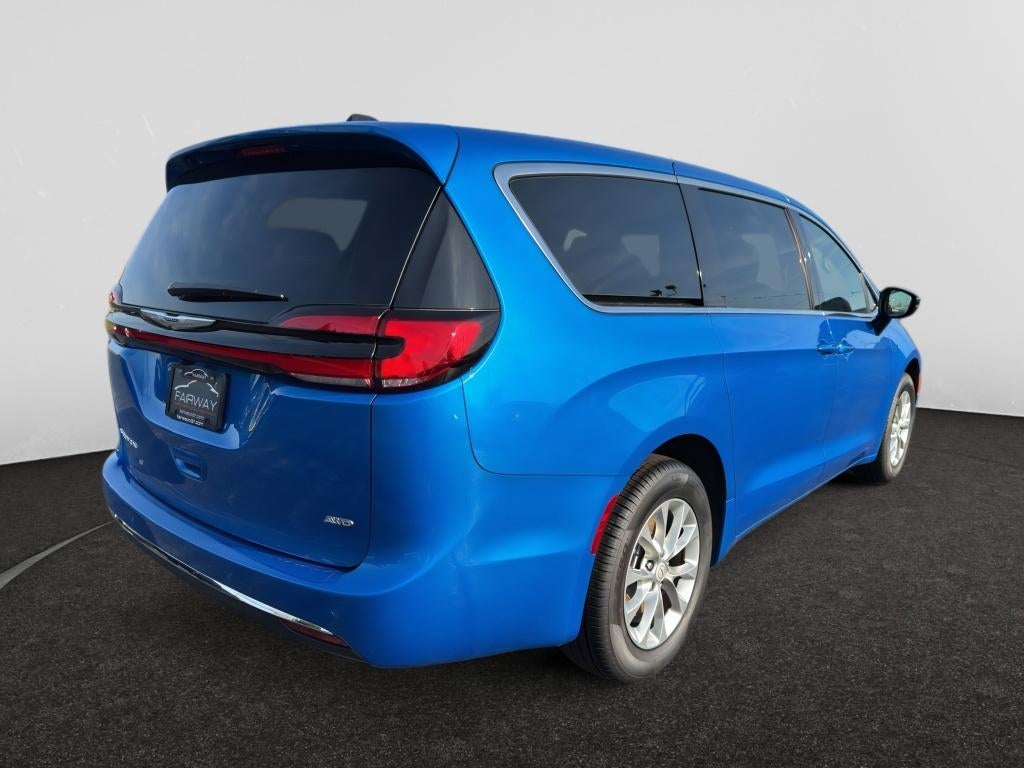 2026 Chrysler Pacifica PACIFICA SELECT AWD