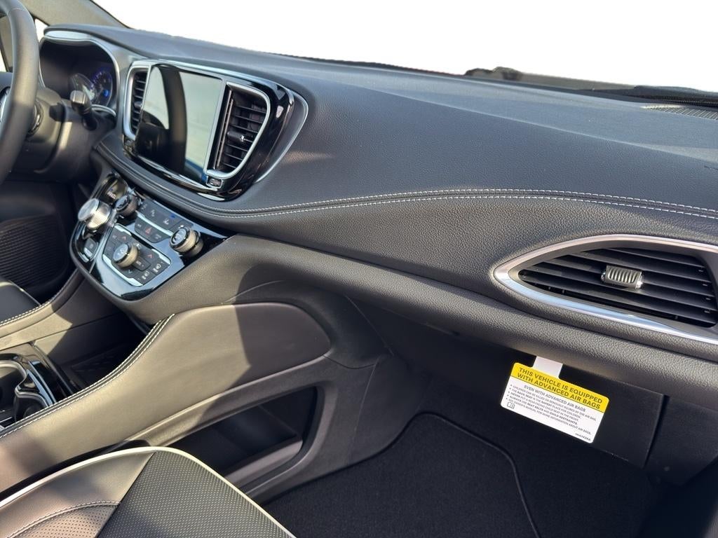 2026 Chrysler Pacifica PACIFICA LIMITED AWD