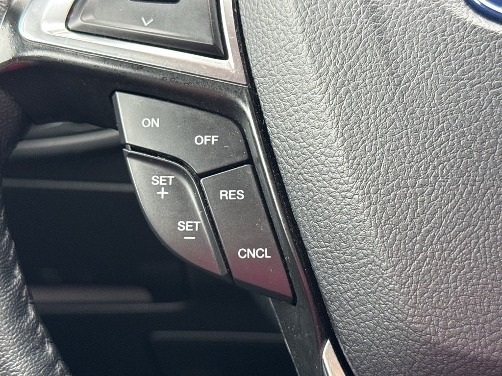 2024 Ford Edge Base