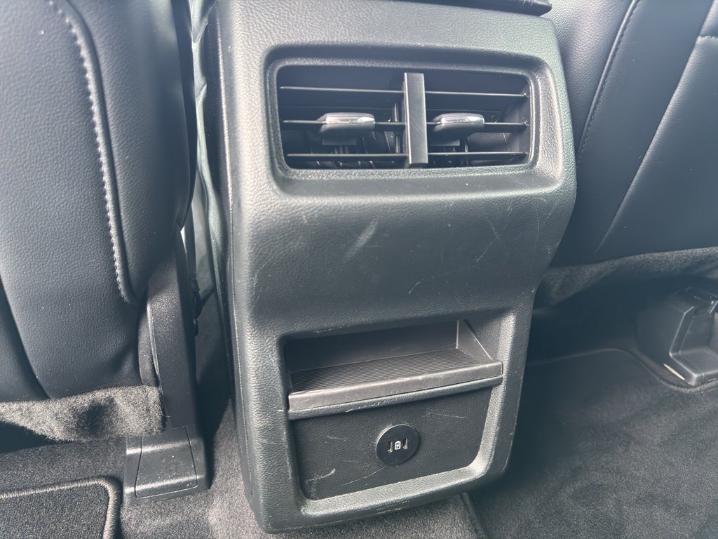 2024 Ford Edge Base
