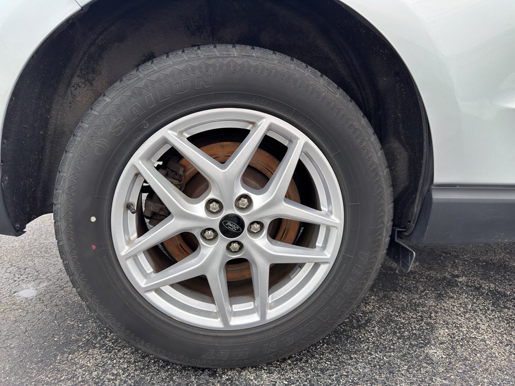 2024 Ford Edge Base