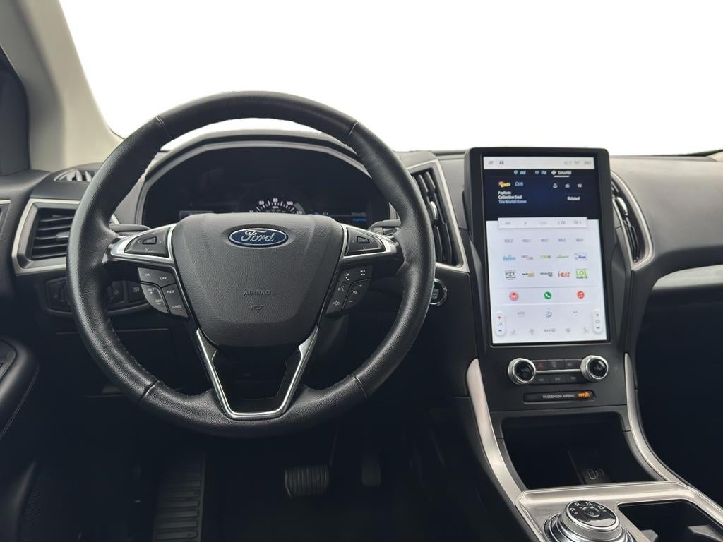 2024 Ford Edge Base