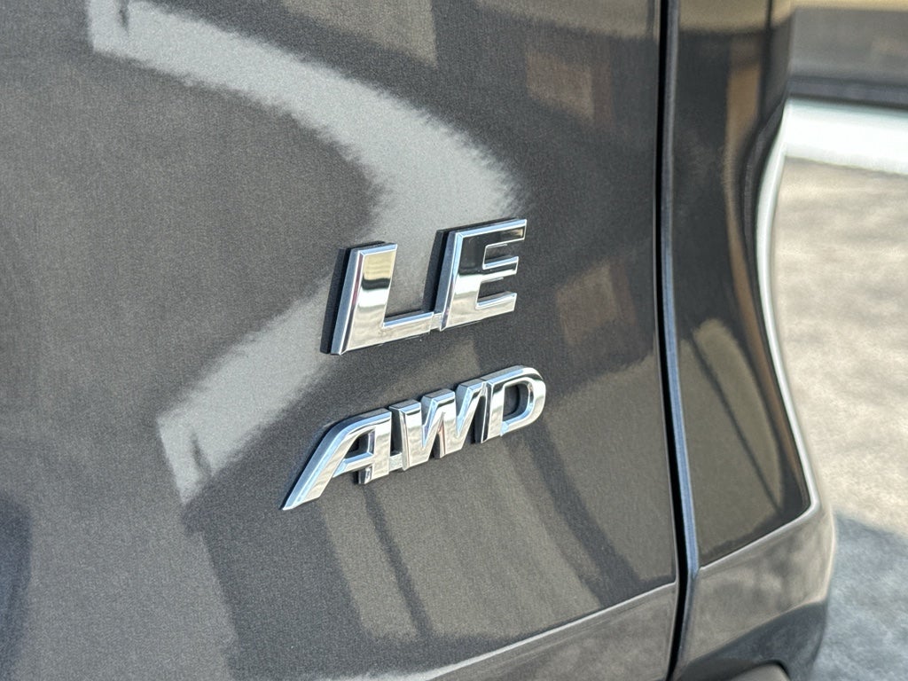 2022 Toyota RAV4 LE
