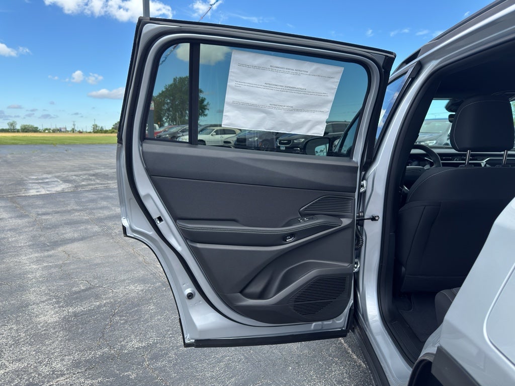 2026 Jeep Cherokee CHEROKEE LAREDO 4X4