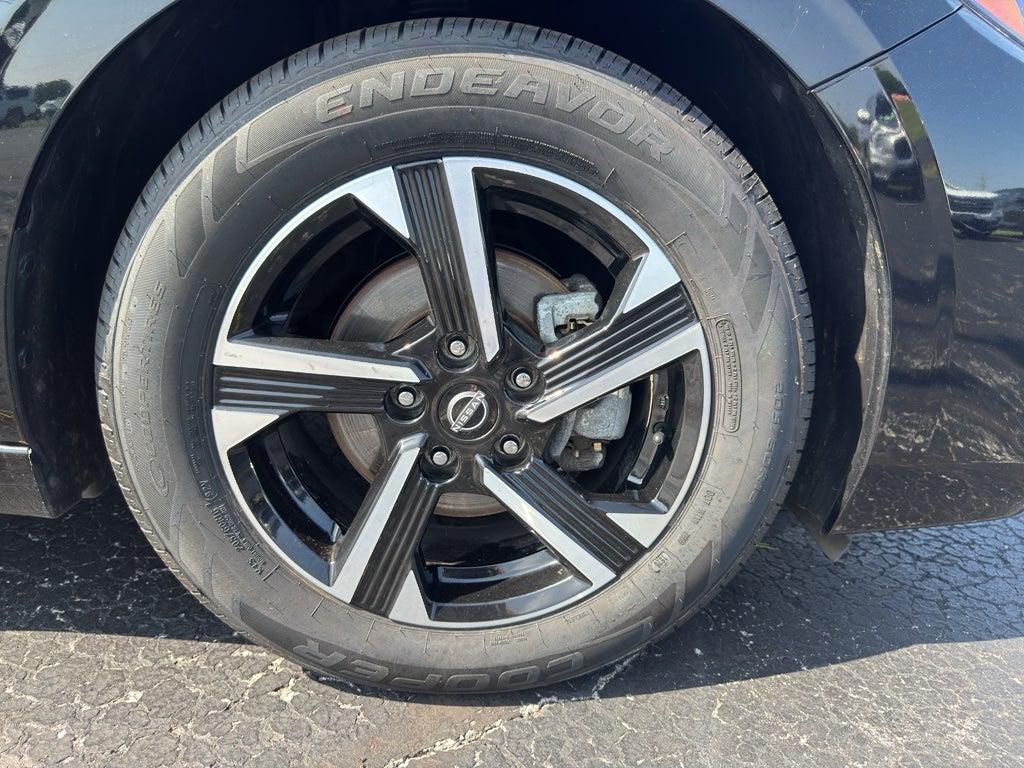 2024 Nissan Sentra SV Xtronic CVT