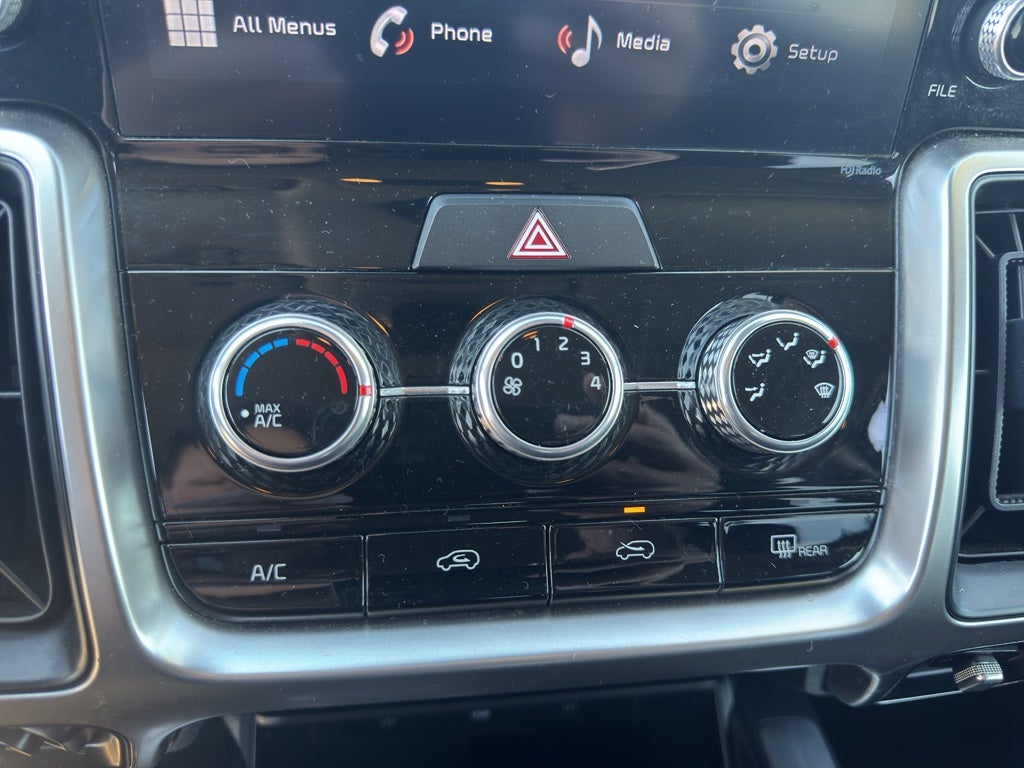2022 Kia Sorento LX