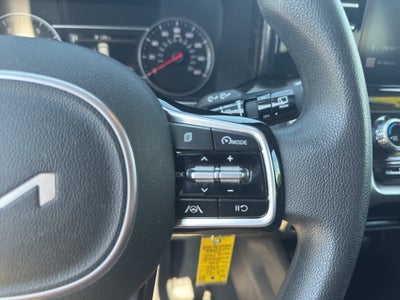 2022 Kia Sorento LX