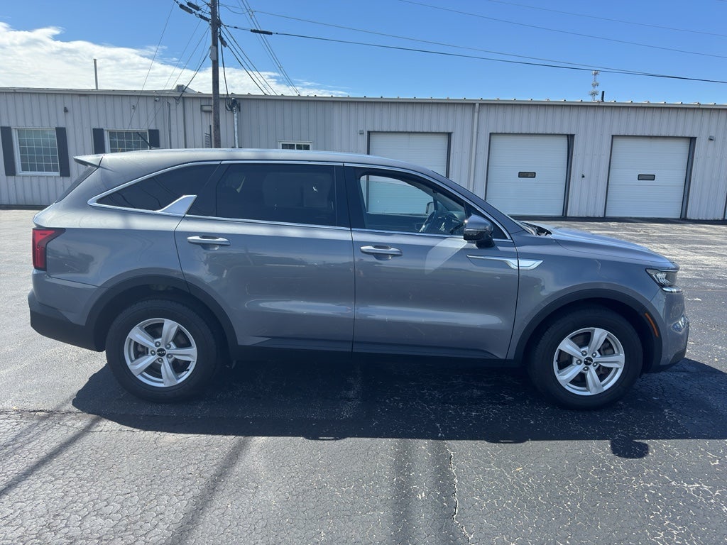 2022 Kia Sorento LX