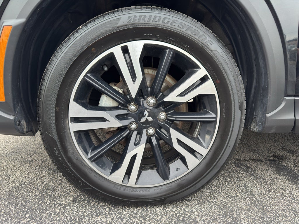 2025 Mitsubishi Eclipse Cross Base