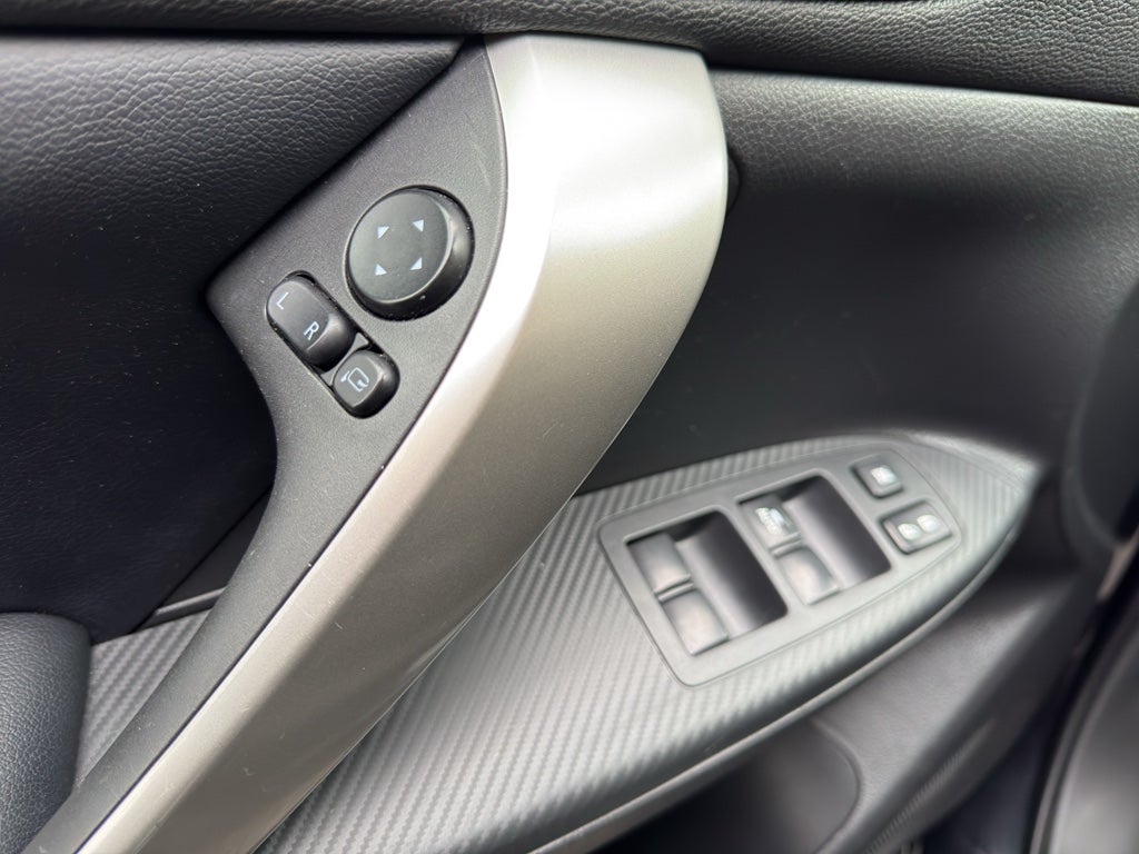 2025 Mitsubishi Eclipse Cross Base