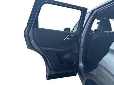 2024 Mitsubishi Outlander Base