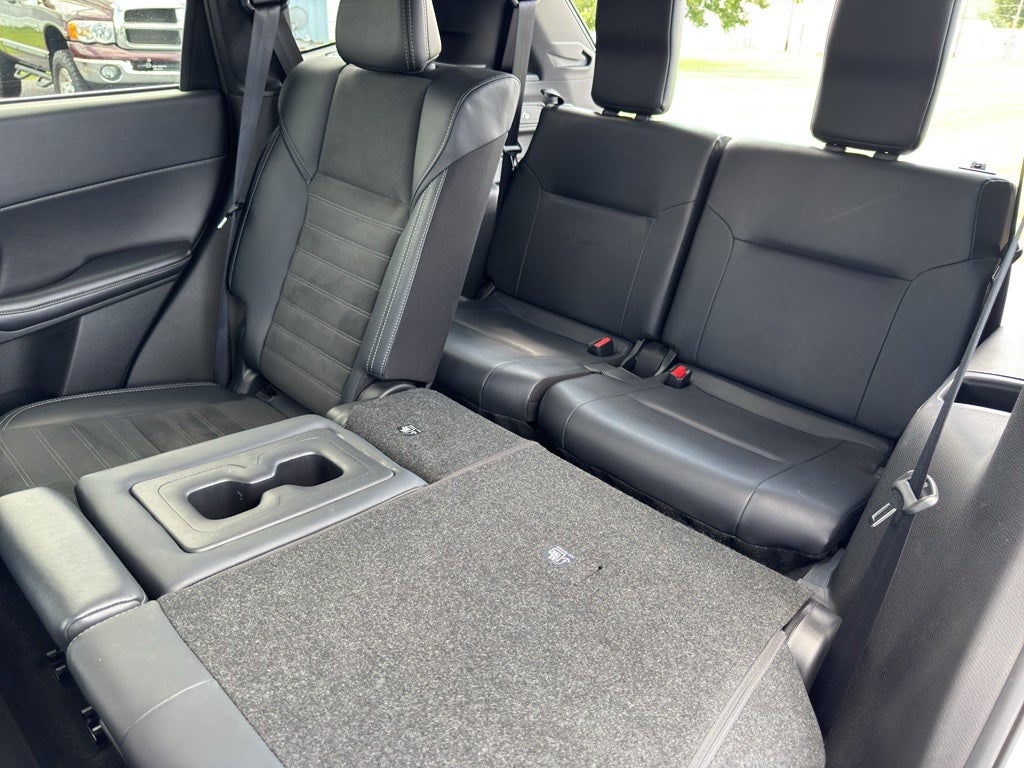 2025 Mitsubishi Outlander Base