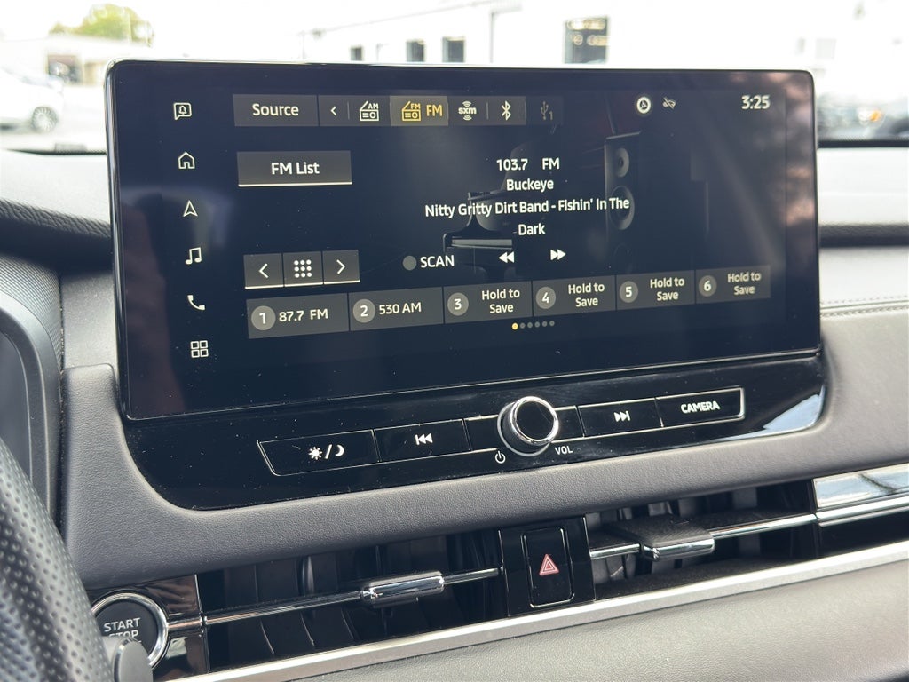 2025 Mitsubishi Outlander Base