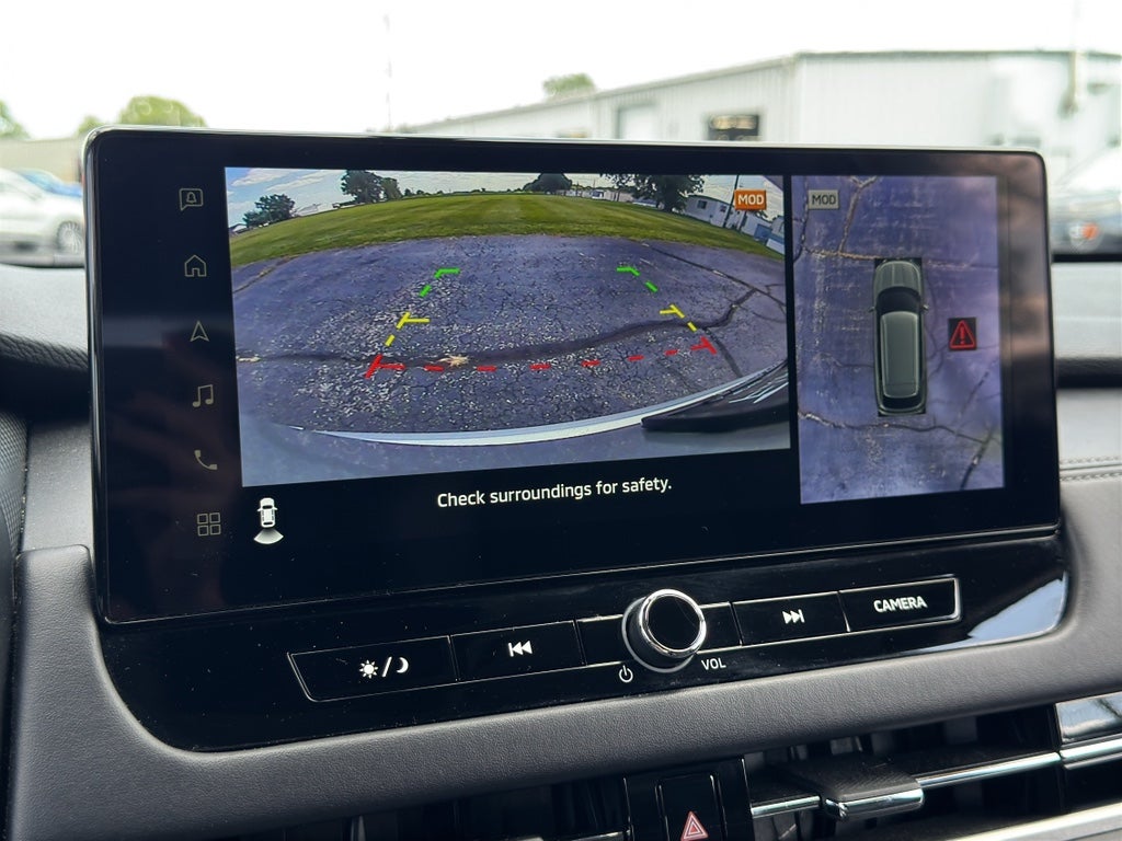 2025 Mitsubishi Outlander Base