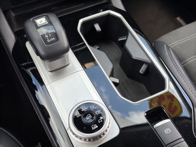 2025 Mitsubishi Outlander Base