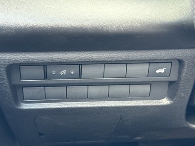 2025 Mitsubishi Outlander Base