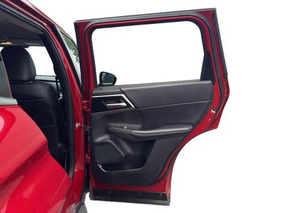 2024 Mitsubishi Outlander Base