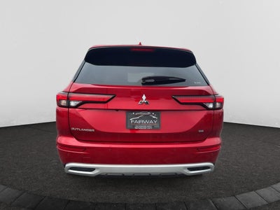 2024 Mitsubishi Outlander Base