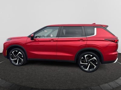 2024 Mitsubishi Outlander Base